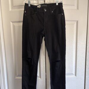 NWT Rock & Republic Skinny Jeans Size 8M Black Distressed Low Rise 28” Inseam